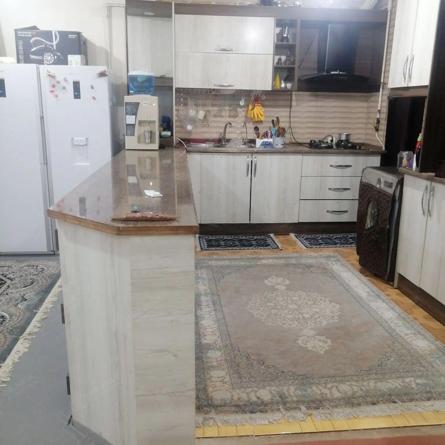 آپارتمان۱۱۳ متری در صددستگاه