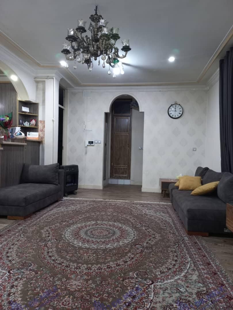 آپارتمان ۸۰ متری در پادادشهر